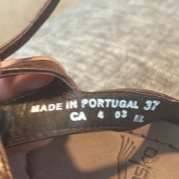 Dansko Arabella Sandals Women's Size 39 Brown Wedge Ankle Strap Leather Comfort - Picture 3 of 9